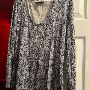INC International Concepts Gray Patterned Top